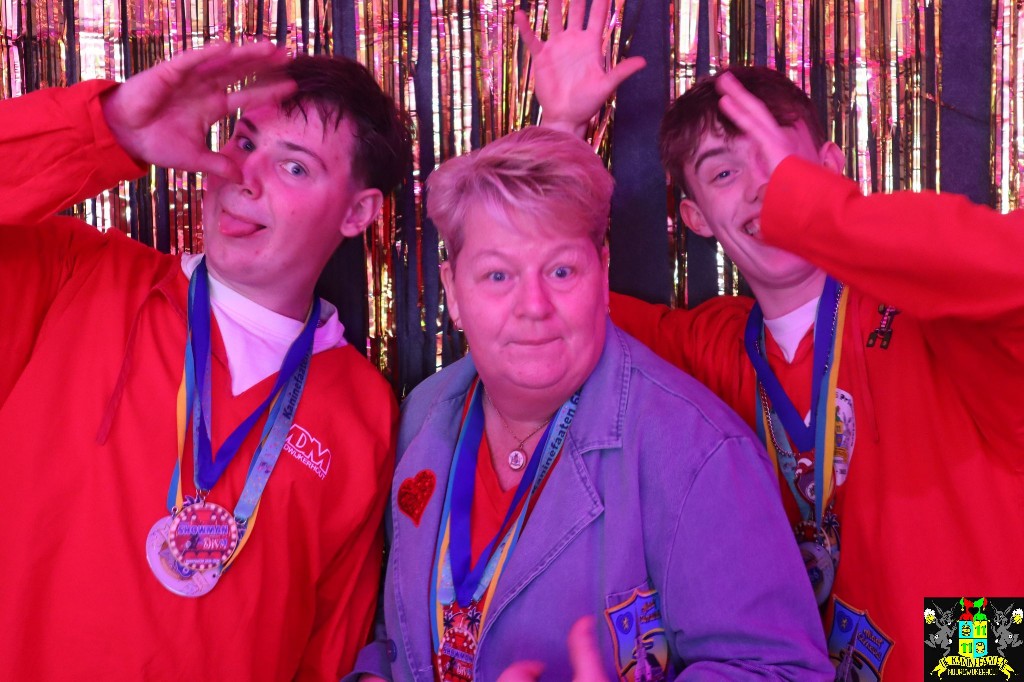 ../Images/Jeugd Opwarmbal Photobooth 161.jpg